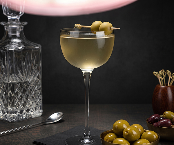 Dry Martini with sake and sauvignon blanc