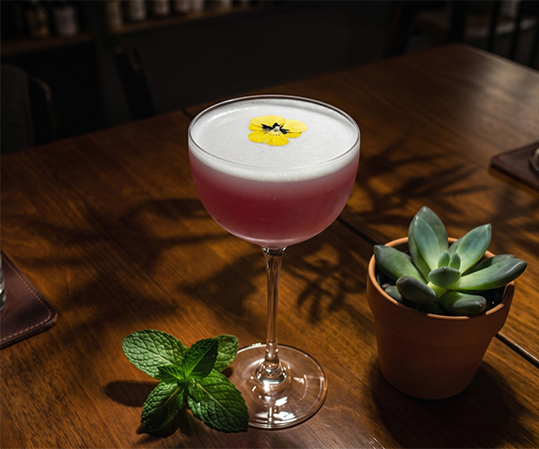 The Pause non-alcoholic citrus cocktail with pineapple and honey